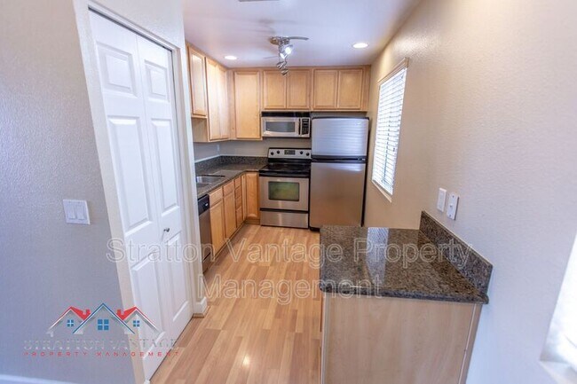 Foto del edificio - 4354 N 82nd St