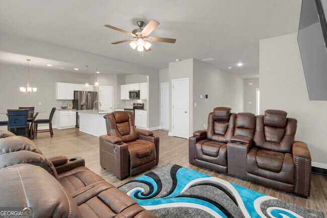 Building Photo - 340 McGiboney Ln