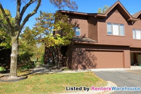 Primary Photo - 12542 Parkwood Dr