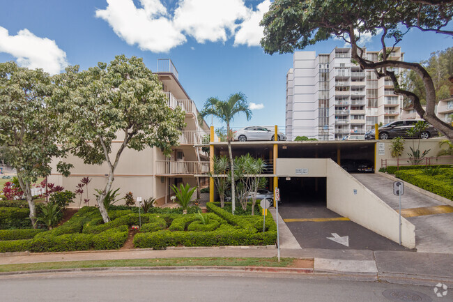 Building Photo - Cathedral Point Melemanu