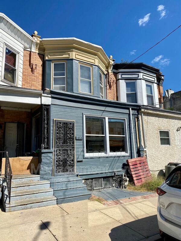 Primary Photo - 913 Forrester Ave