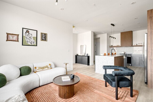 Building Photo - 5740 W 92nd Ave