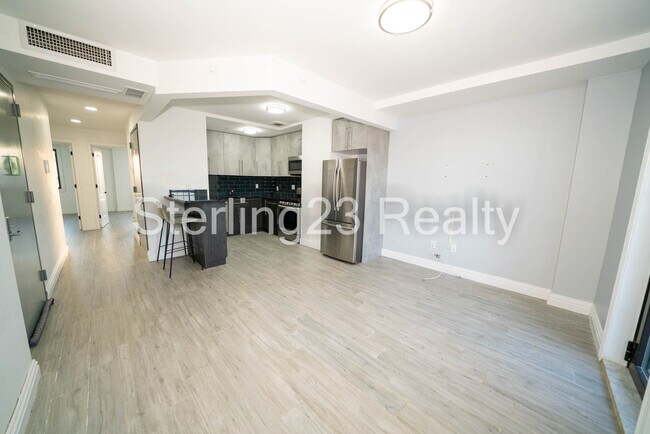 Foto del edificio - 3315 28th Ave