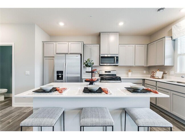 Foto del edificio - 5026 Stable View Dr