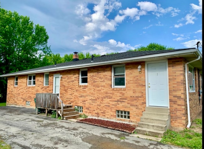 Building Photo - 29 Sandy Ct