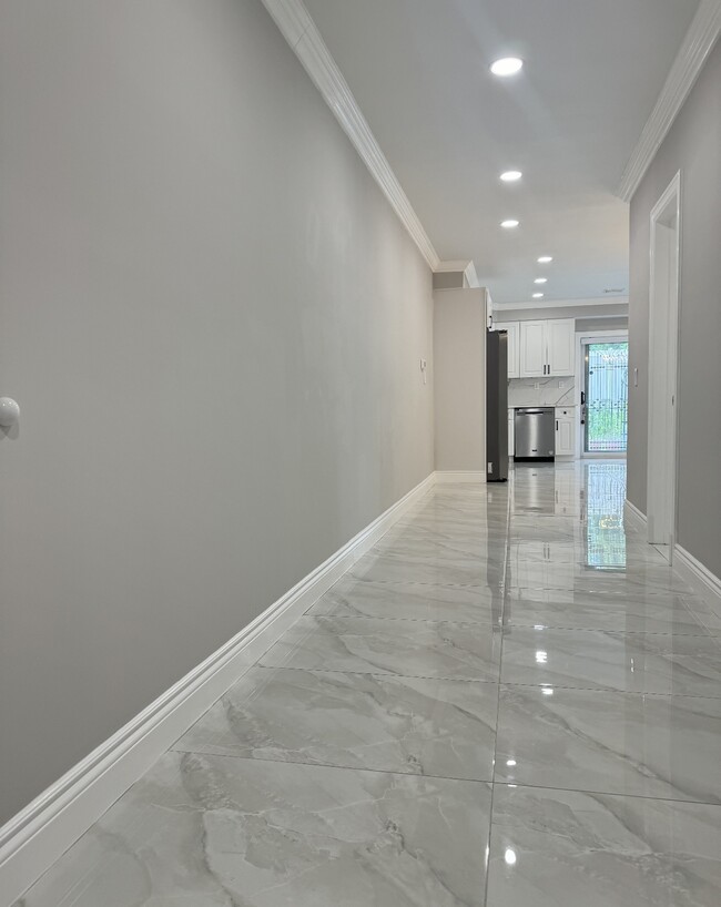 Building Photo - 200-01-201 26th Ave