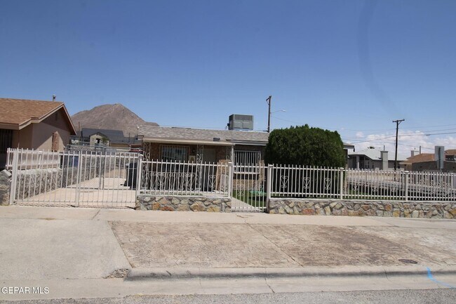 Foto del edificio - 2529 Jackson Ave