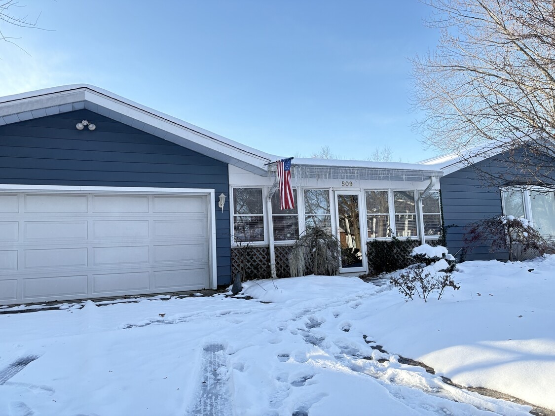 Foto principal - 509 Wingate Dr