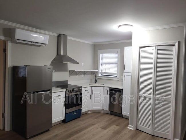 Photo - 2002a Hampton Shores Dr Apartment