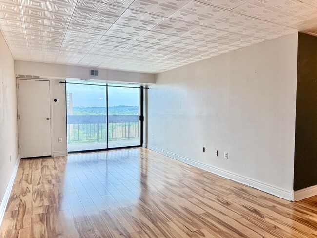 Photo - Spacious Condo—Utilities and Parking Inclu...