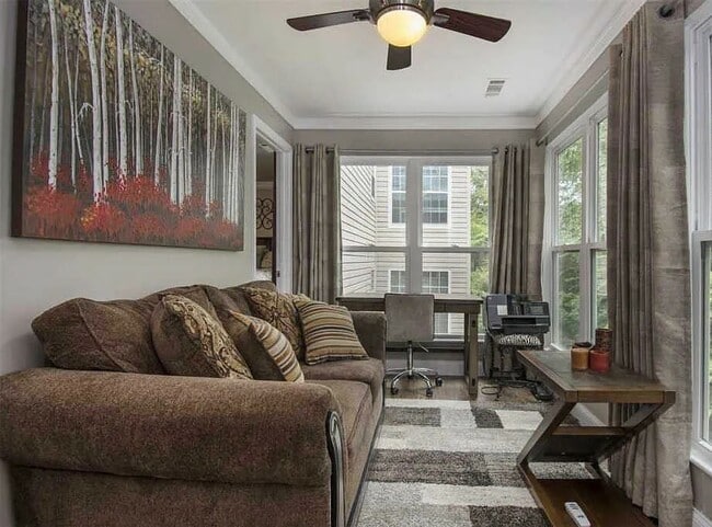 Building Photo - 1110 Morning Sun Dr