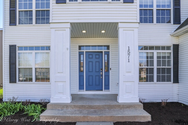 Building Photo - 1571 Melbourne St