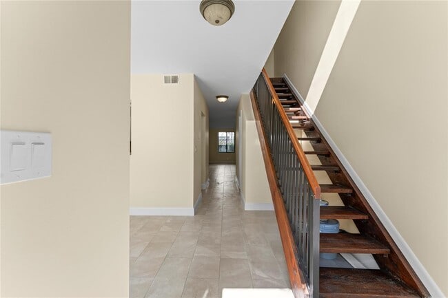 Foto del edificio - 817 SE 12th Ct