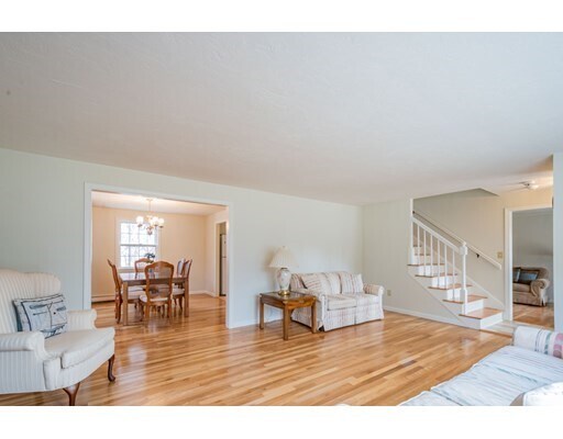 Building Photo - 3 Woodpark Cir