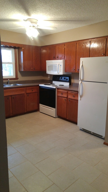 Building Photo - 705 3rd St