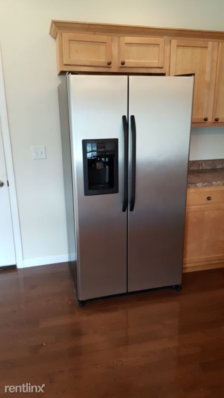 Building Photo - 3 br, 2 bath Condo - 4402 University Dr