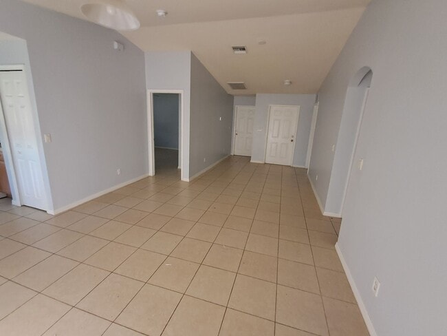 Photo - 4829-4831 28th St SW Apartment