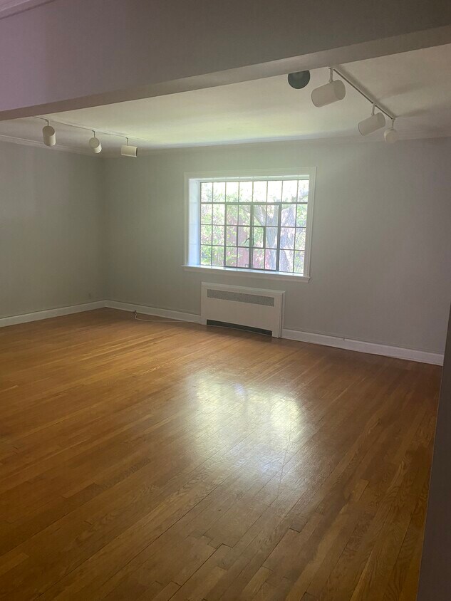 Foto principal - 100 Sewall Ave