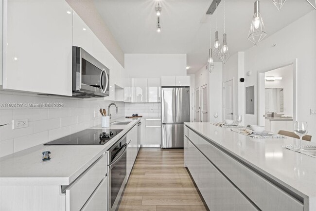 Building Photo - 101 Diplomat Pkwy