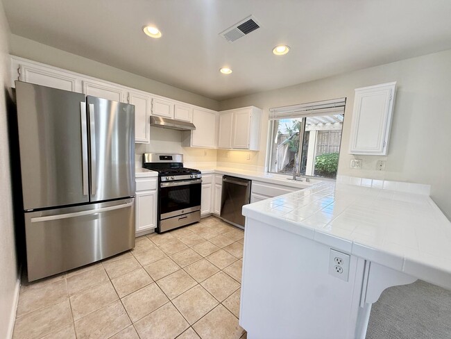 Foto del edificio - 1304 Thunder Springs Dr
