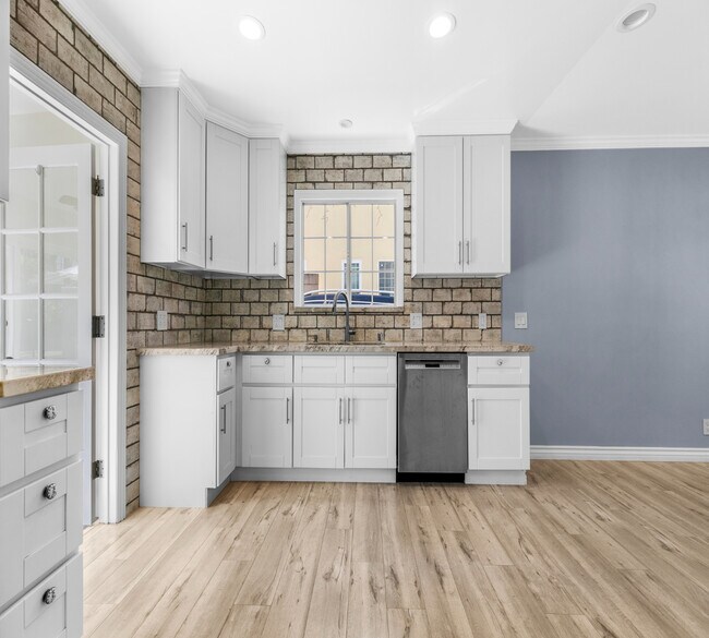 Building Photo - 10238 Mather Ave