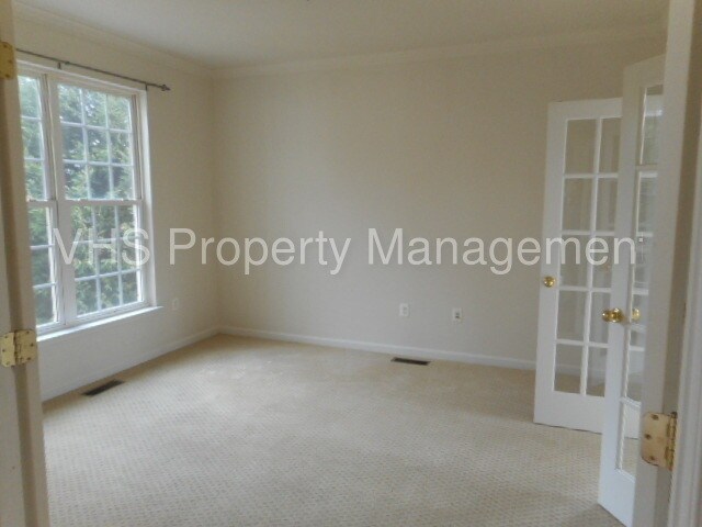 Building Photo - 487 Blossom Tree Rd