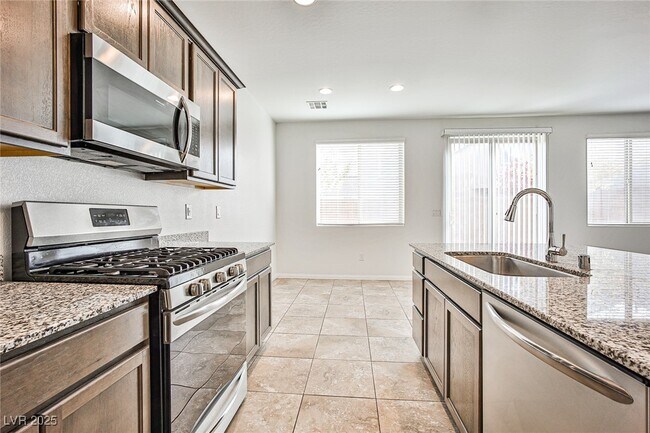 Foto del edificio - 9240 Black Diamond St