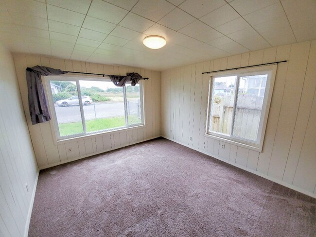 Building Photo - Pet Friendly, Spacious Fields Landing 2/1 ...