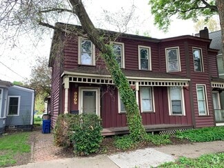 Building Photo - 3305 Woodbine Ave