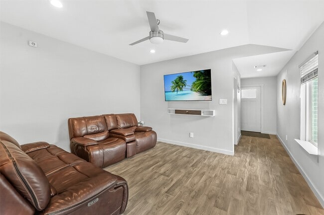 Foto del edificio - 1514 Truckee River Dr