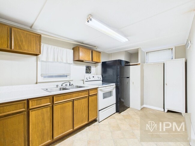 Foto del edificio - 607 W Broadway