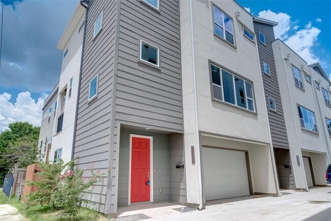 Foto del edificio - 5528 Larkin St