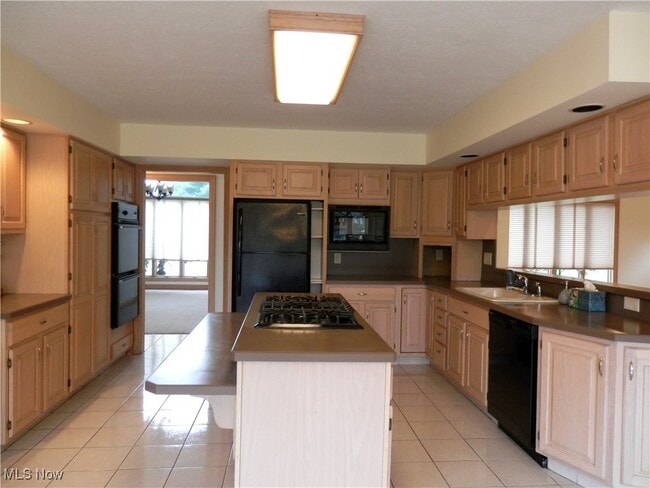 Building Photo - 311 Miner Rd