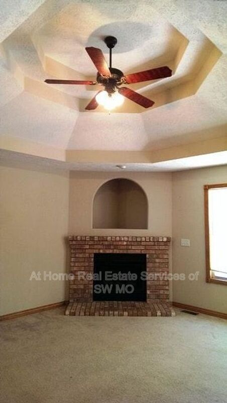 Building Photo - 509 S Casa Grande Ave