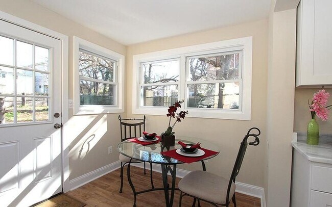 Foto del edificio - Lovely 3 BR/2 BA Single-Family Home in Dea...