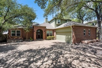 Building Photo - 7203 Desert Rose Cove