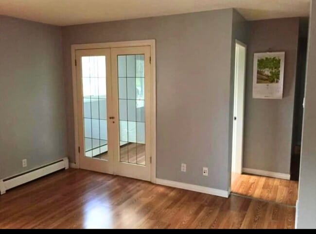 Building Photo - Unit For Rent