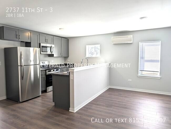 Foto del edificio - 2737 11th St