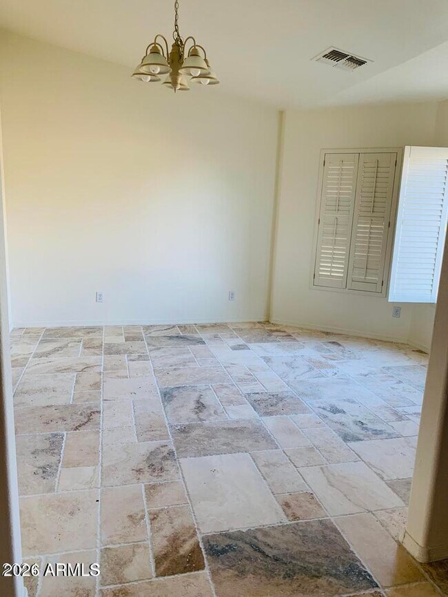Foto del edificio - 10770 N 127th Ave