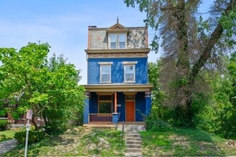 Building Photo - 494 Riddle Rd