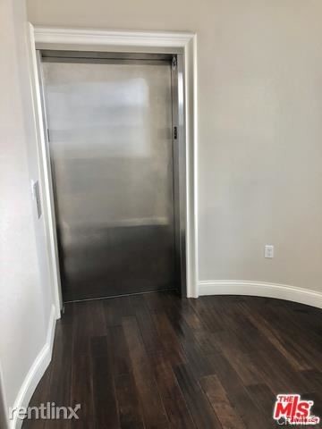 Primary Photo - 3 br, 2 bath House - 320 S Swall Dr Apt 3