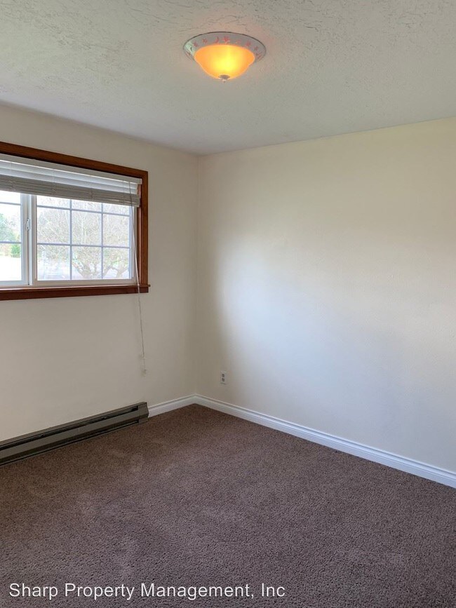 Foto del edificio - 3 br, 1.5 bath House - 2816 38th Ave.