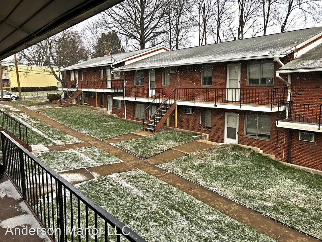 Foto principal - 779-783 Anderson Ave