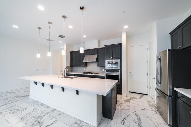 Foto del edificio - 7354 Casitas Del Rio Dr