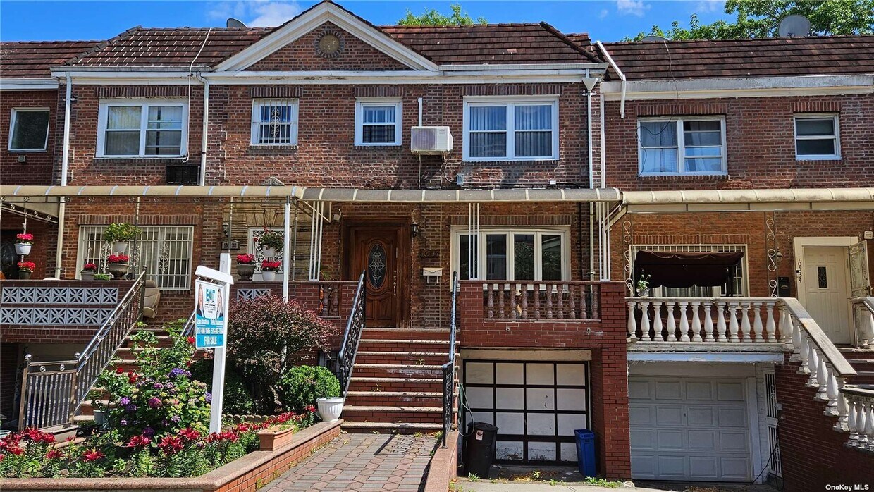 1053610565 65th Rd, Queens, NY 11375 Townhome Rentals in Queens NY
