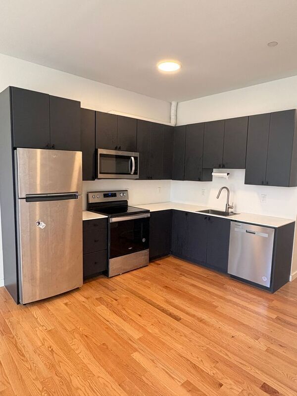 Foto del edificio - 2527 St Paul St