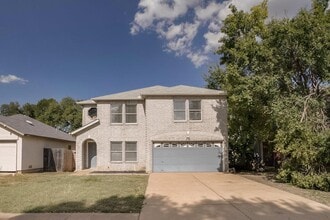 Building Photo - 2602 Stapleford Dr