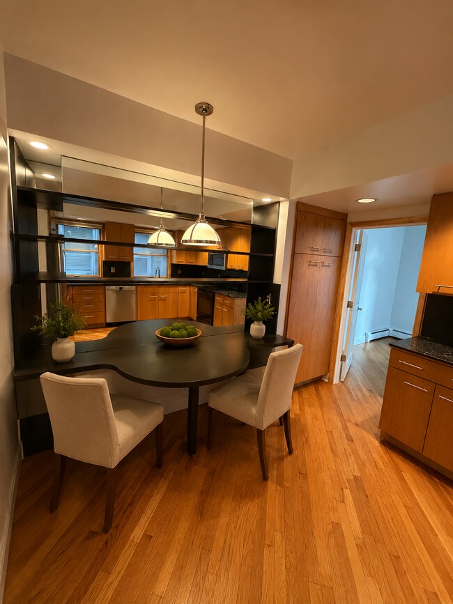 Foto del edificio - 389 Woodlawn Ave