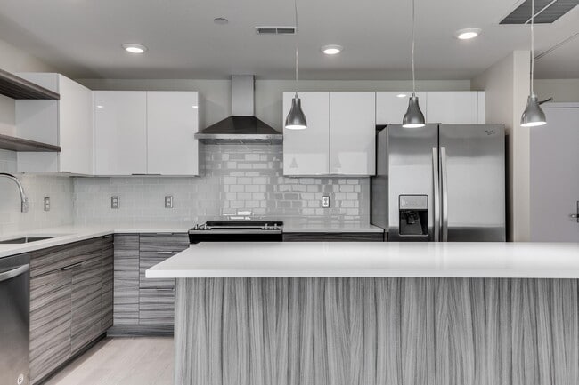 Foto del edificio - 476 Enterprise Blvd