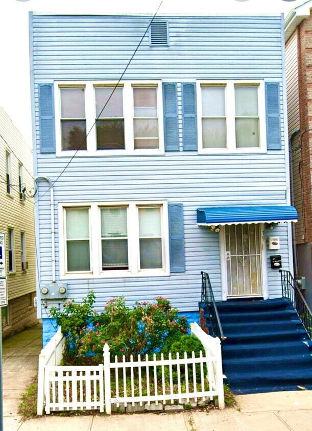 Primary Photo - 79 Pamrapo Ave